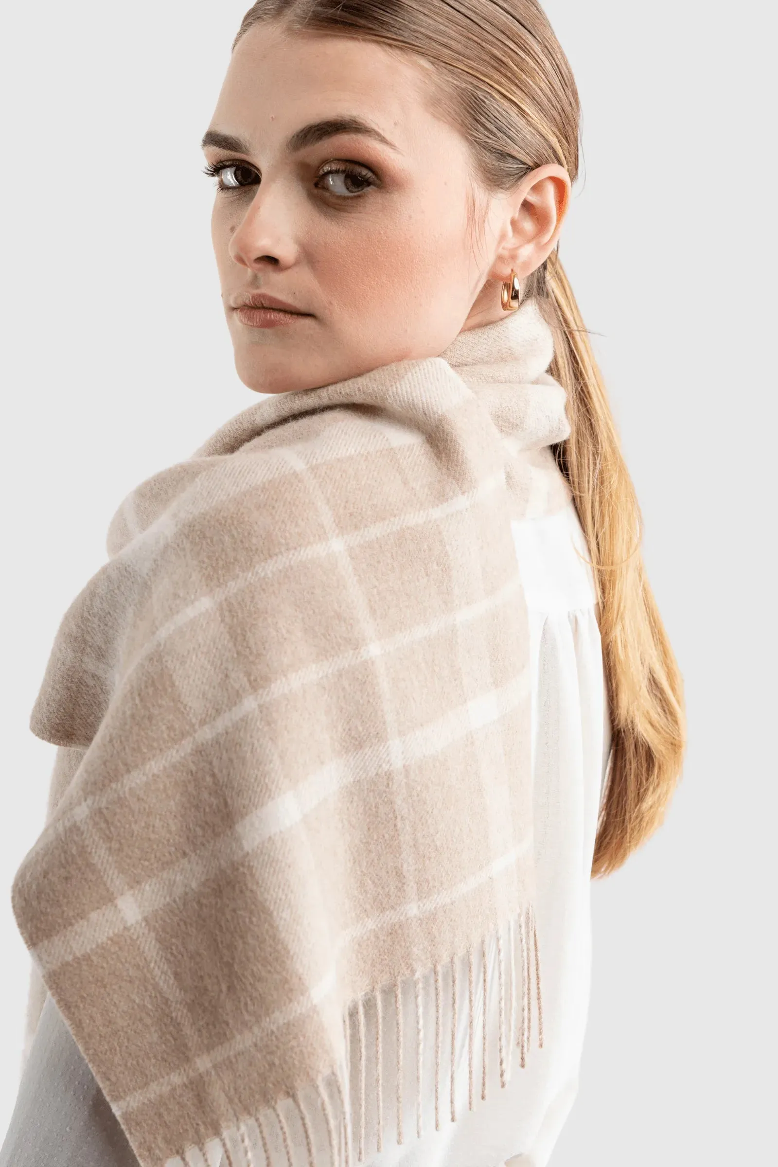 Alpaca Plaid Scarf - Image 12