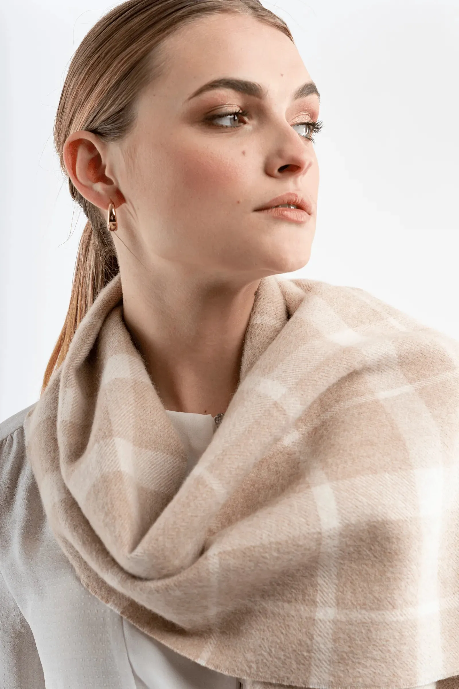 Alpaca Plaid Scarf - Image 13
