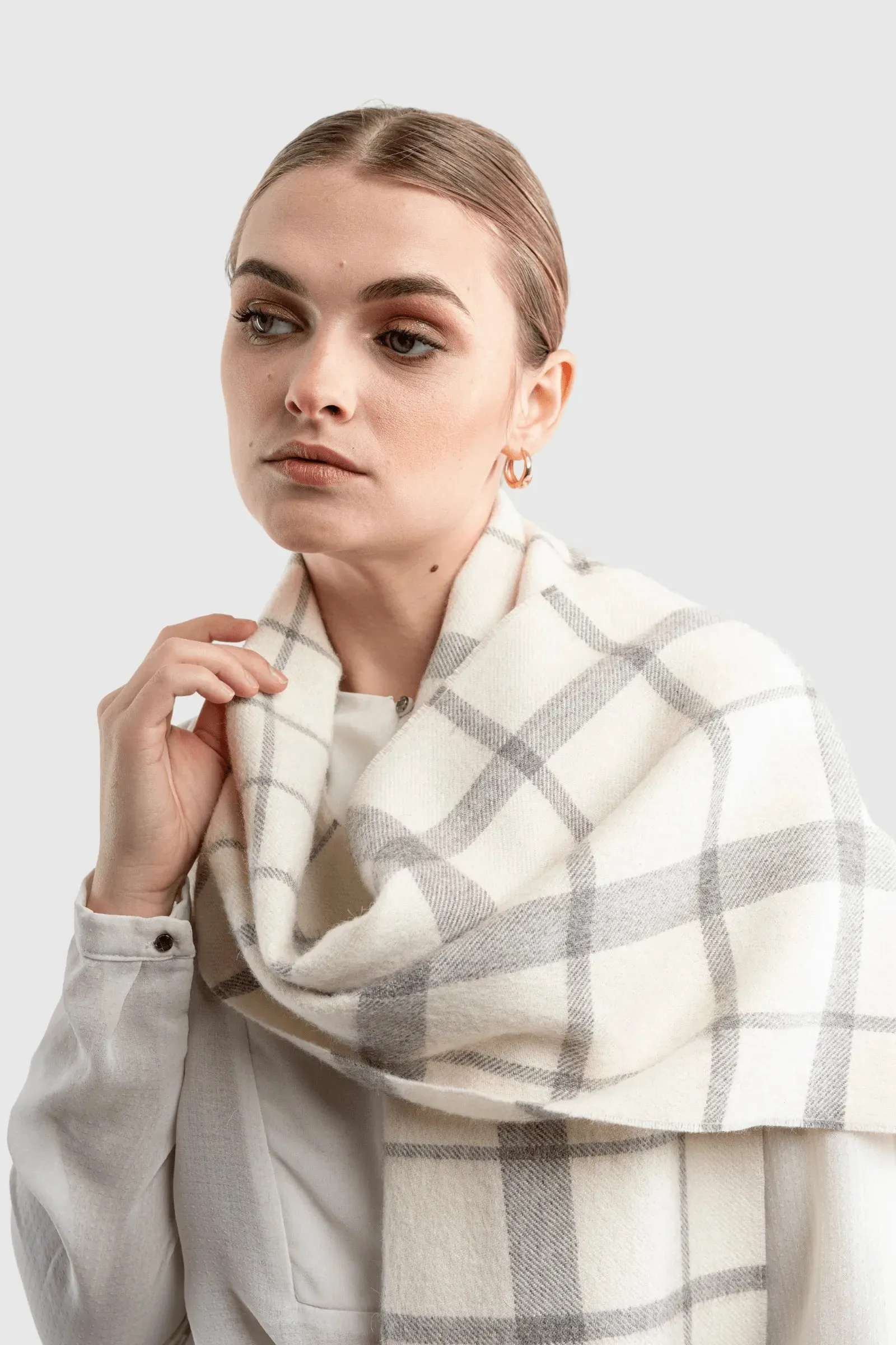Alpaca Plaid Scarf - Image 16