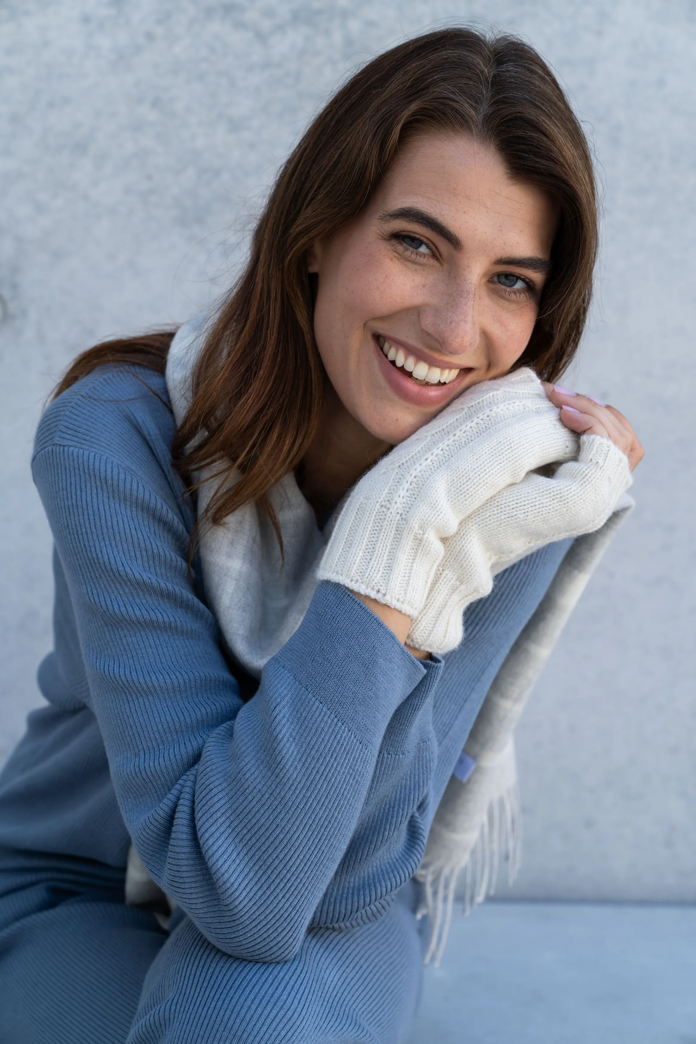 Alpaca Wristwarmers - Image 3